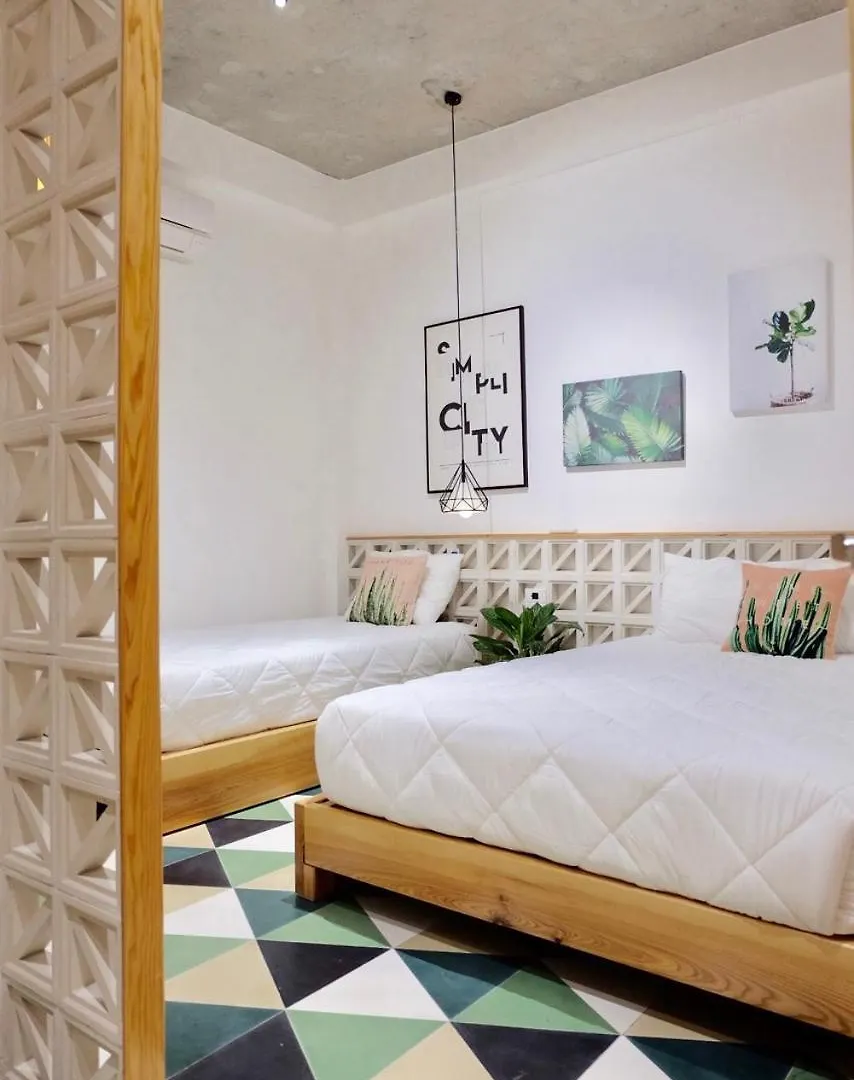 Uri House, 1- 2 Bedroom Tourism Apt, 5' Walk Dragon Bridge Da Nang 0*,